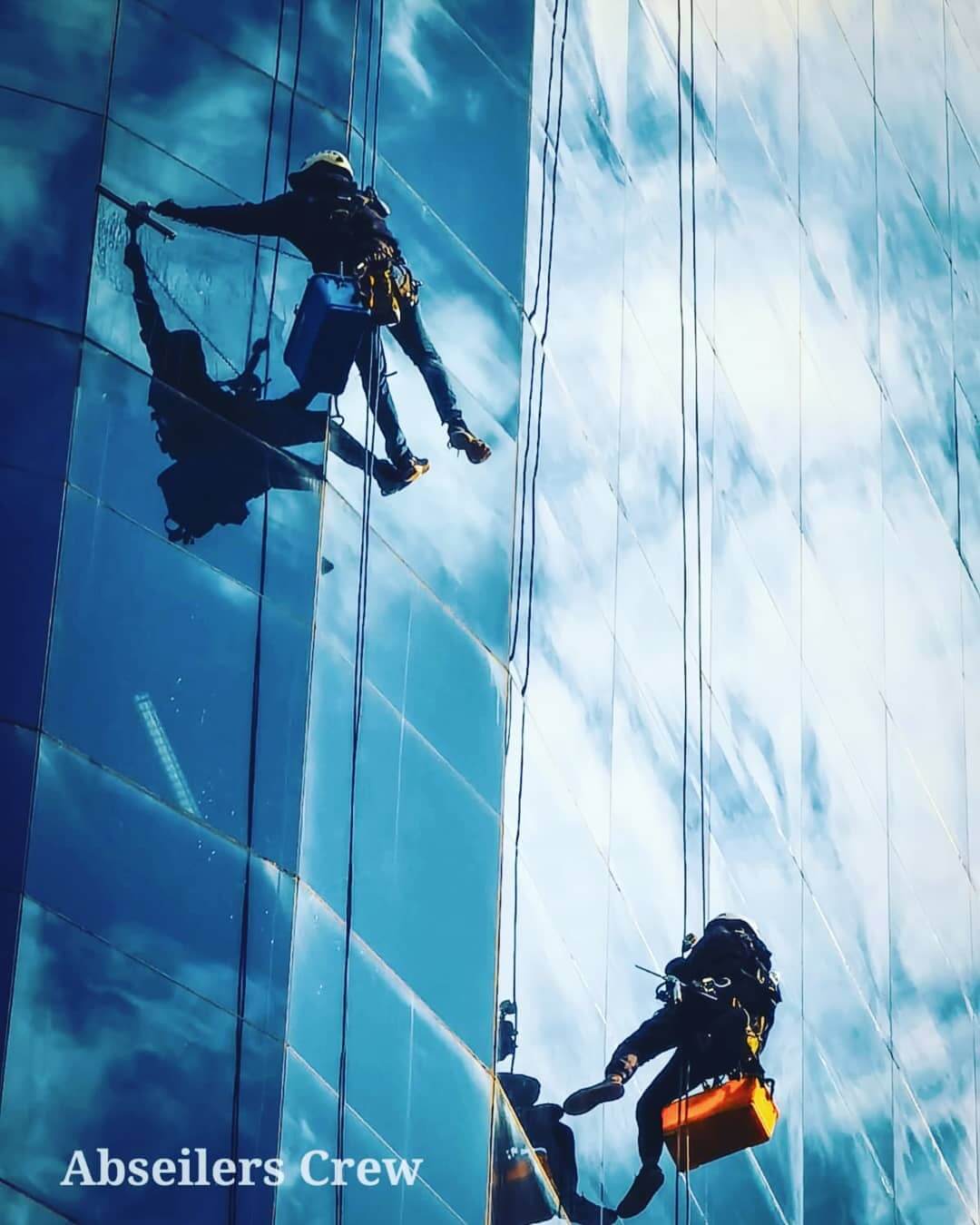 Abseiling Window Cleaning Sydney